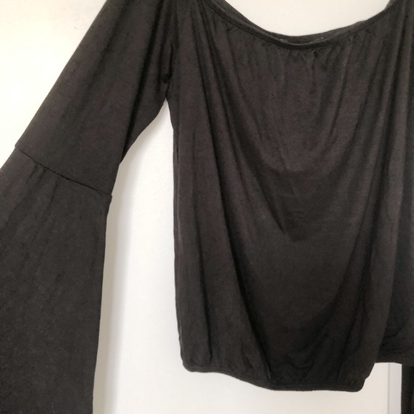Off the Shoulder Bell Sleeve Black Top ❣️ - Picture 5 of 6